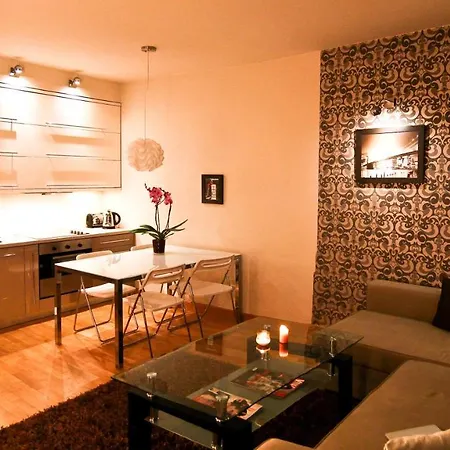 Апартаменты Royal Parkside